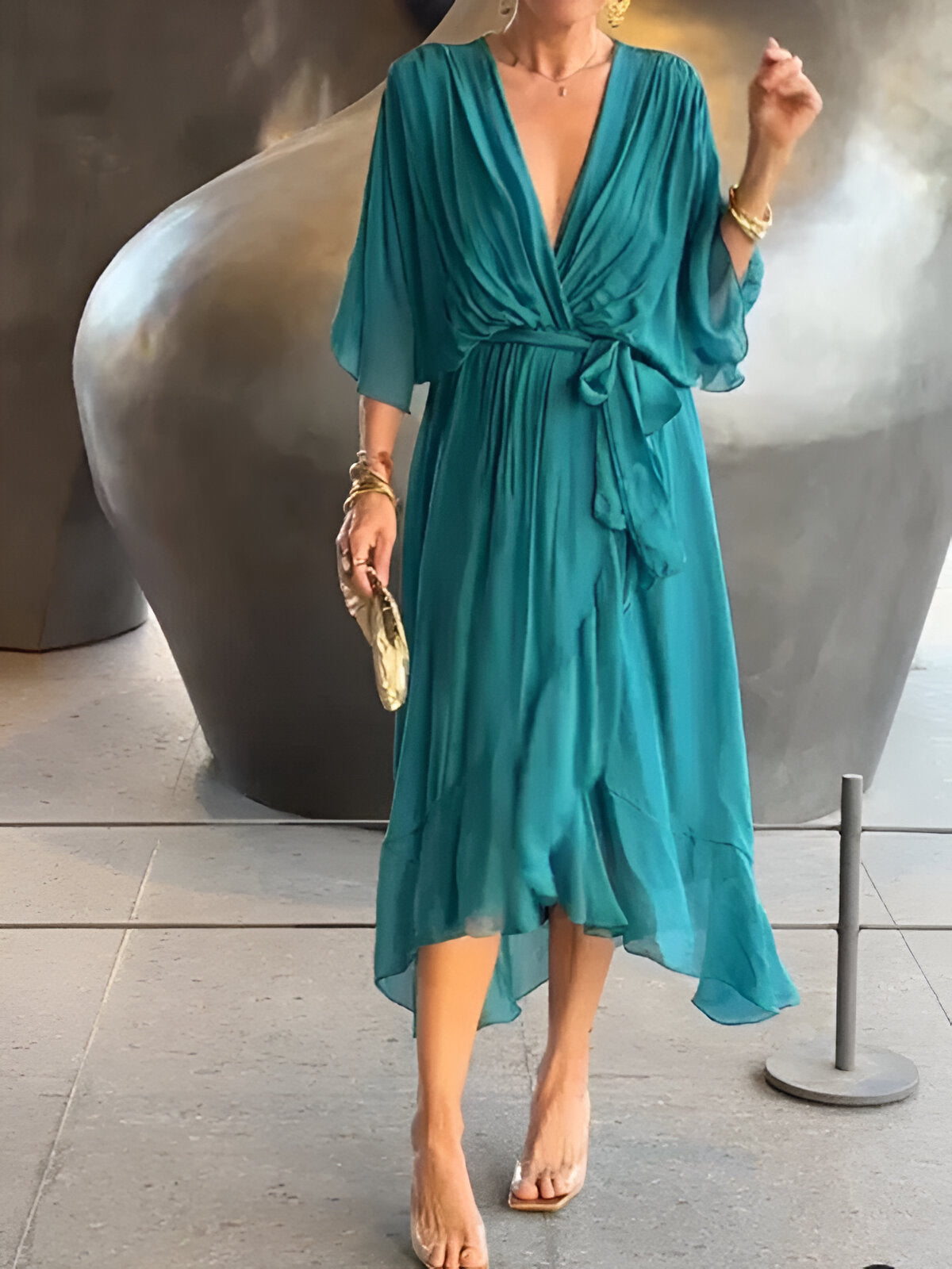 Alina | Chiffon-mekko V-dekolteella